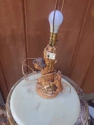 Vintage Ceramic Hunting Scene Raccoon Lab Dog Tree Table Lamp Needs New Wires - Image 1 of 4