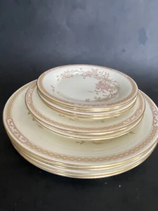 Royal Doulton H 5082 Bone China Romance Collection 12 PCs Serve 4 Places  - Picture 1 of 9