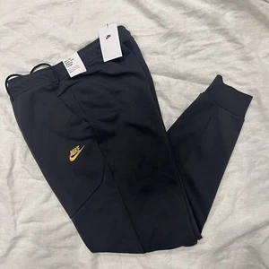 Nike Tech Fleece Jogger Sweatpants Smoke Grey/Metallic Gold DV0538 074 - Size XL - Picture 1 of 6