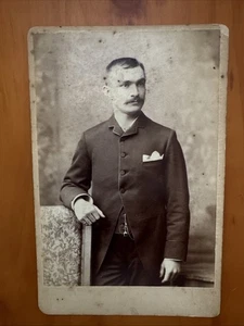 Cabinet Card Well Dressed Man Joshua Smith Studios Chicago Late 1800's - Picture 1 of 2