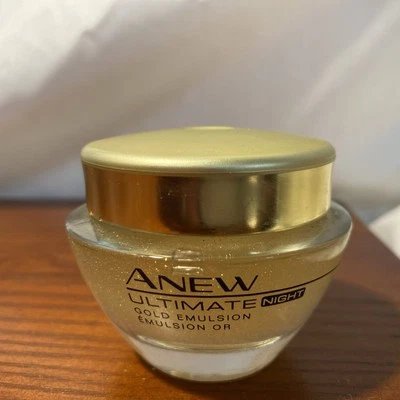 Emulsión dorada crema de noche nueva ultimate Foto 1 de 4