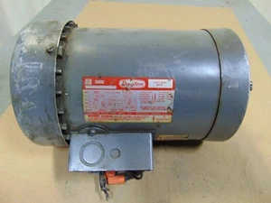 Dayton 1-1/2 HP Electric Motor 3 Phase 5/8 Shaft H56C C Frame - Picture 1 of 8