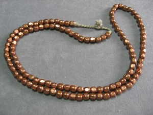28 Inch Strand Unknown Copper-Colored Metal Beads Cube 6mm - Picture 1 of 4