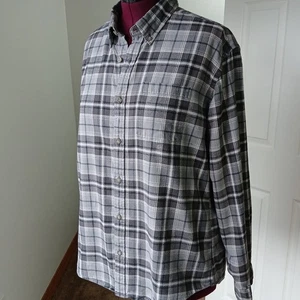Eddie Bauer Eddie's Favorite Flannel Relaxed Fit Shirt Lg lt grey plaid comfy - Picture 1 of 13
