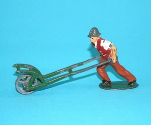 TIMPO TOYS LEAD FARM GARDENER PUSHING SACK BARROW 1940s ENGLAND BRITAINS JOHILLC - Picture 1 of 4
