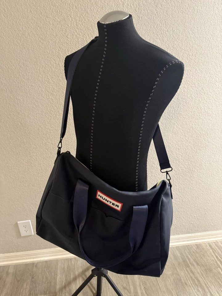 Bolso de Lona Hunter for Target Amarillo Azul Marino 1er Lanzamiento 20 Aniversario Fin de Semana Foto 1 de 4