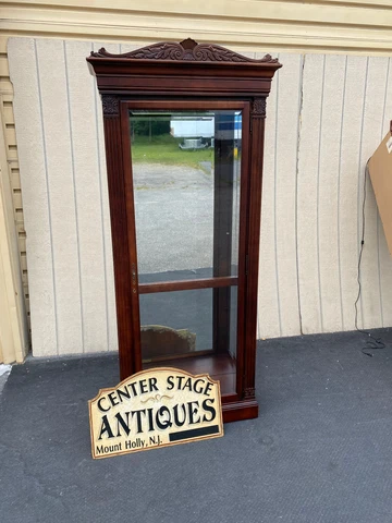 64488  HOWARD MILLER Curio China Cabinet Cover