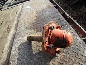 ROBERTS H-3 5 BOLT IMPLEMENT HUB AND SPINDLE - Picture 1 of 7