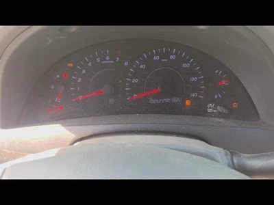 Toyota Camry 2010-2011 velocímetro clúster MPH VIN F quinto dígito 4 cilindros  Foto 1 de 4
