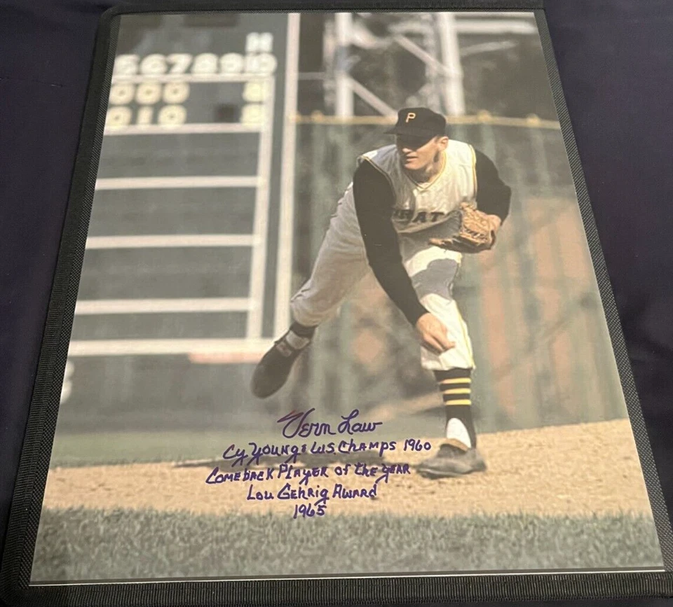 FOTO AUTOGRAFIADA DE 11X14 VERN LAW CON CERTIFICADO DE AUTENTICIDAD Y 4 INSCRIPCIONES Foto 1 de 1