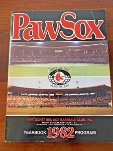 Anuario oficial de los Medias Rojas Pawtucket 1982 Wade Boggs Hof - Imagen 1 de 13