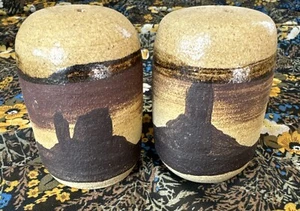 Hand Painted Sandstone Pottery Salt and Pepper Shakers Southwestern Desert - Picture 1 of 5
