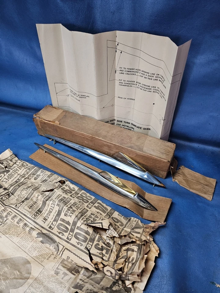 NOS 1955 Studebaker President Commander Speedster Fender Spear Trim Emblem Box - Image 1 of 4