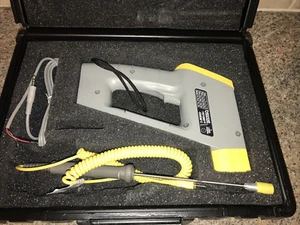 Omegascope OS532E Handheld Infrared Thermometer -10/1000F - Picture 1 of 10