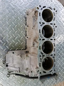 #F 01 02 03 gsxr 600  engine cylinder case - Picture 1 of 3
