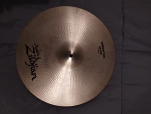 Zildjian A Series 16" Medium Thin Crash Cymbal - Very Good Condition, Used - Picture 1 of 1