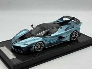 1/18 Runner Ferrari FXX-K Evo Ice Blue Carbon Base limited to 20 pc BO181 - Bild 1 von 7