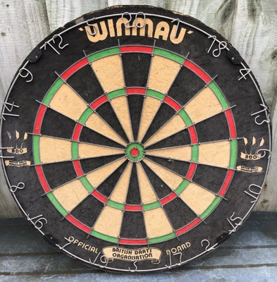 WINMAU BDO Full Size Professional Bristle Dart Board - Image 1 of 4
