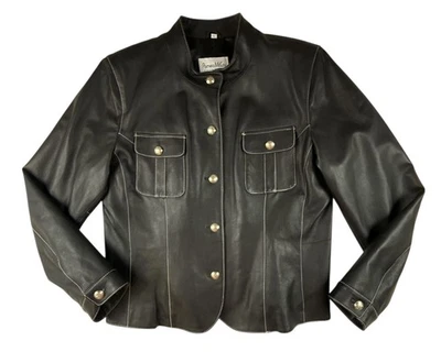 Chaqueta de Cuero Pamela McCoy Negra Cuello Mandarín Blanco Costuras en Contraste Grande Foto 1 de 4