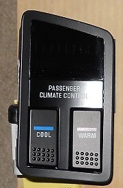 NOS 1992-94 Buick LeSabre 1992-96 Buick Park Avenue Pass AC Temp Control Switch  - Image 1 of 1