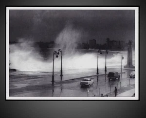 1958 CUBA - HAVANA ON STORM - SEAWALL COVER  The Malecón POSTCARD REPRODUCTION - Picture 1 of 1