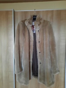 Milestone Teddyjacke / Kurzmantel aus Kunstfell🧥, NEU, Größe 36-38, Farbe beige - Bild 1 von 10
