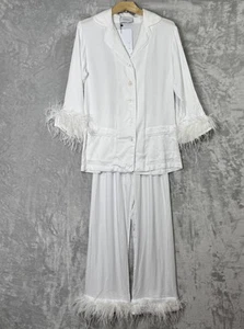 Schlafanzug Pyjama Set Damen klein weiß Straußenfederbesatz Knopfleiste Lounge NEU - Bild 1 von 10