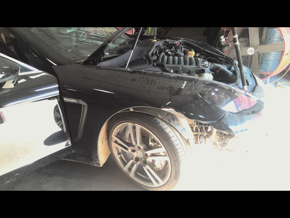 Used Front Right Fender fits: 2013 Porsche PANAMERA Front Right Grade A Foto 1 de 4