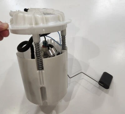 2011-2014 Chrysler 200 Touring OEM Fuel Gas Pump Assembly - Image 1 of 4