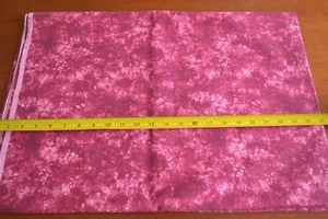 By 1/2 Yd, Vintage, Marbled Pink & Red Quilt Cotton, Blank Textiles/1997, N612 - Picture 1 of 5