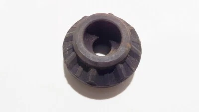 Soporte guía trasero derecho volkswagen golf 1995 191512333, original #973247-35 Foto 1 de 2