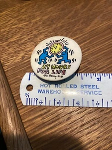 VINTAGE/SELTEN KEITH HARING 24 HOURS FOR LIFE 1987 AIDS BEWUSSTSEIN 1,5 IN PINBACK - Bild 1 von 2