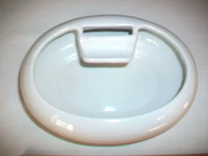 VINTAGE HALL CHINA OVAL ASHTRAY WITH MATCH HOLDER WHITE 6" X 4" - Picture 1 of 5