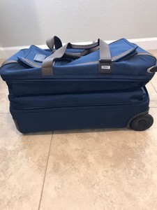 tumi large split 2 wheeled duffel