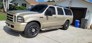 2004 Ford Excursion LIMITED - Picture 1 of 13