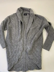Abercrombie & Fitch Sweater Womens Cardigan XS Gray Knit Winter Outdoor - Picture 1 of 10