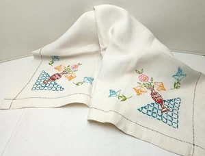 Vintage Hand-Embroidered Linen TABLECLOTH 30"X 32” Square Corner Flower Vases - Picture 1 of 8