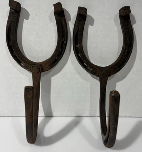 Horse shoe hook wall decor cast iron - Picture 1 of 9