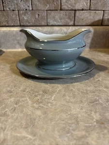 Castleton China Flair Sauciere - Bild 1 von 3