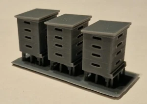 O Gauge Bee Hives - Picture 1 of 3