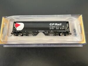 N Scale Bachmann "Silver Series"  CP Rail 4-Bay Grain Hopper
