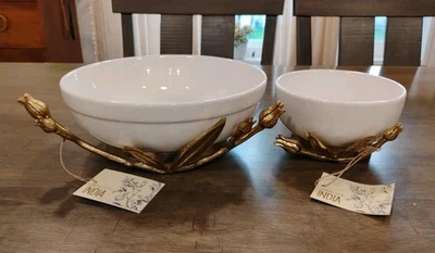 2 cuencos para servir hechos a mano en la India latón floral sobre blanco / 10 pulgadas + 6 pulgadas  Foto 1 de 4