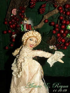 MUÑECA DE ESCULTURA SUAVE ARTESANA ÚNICA EN SU TIPO OPERA DIVA - Imagen 1 de 2