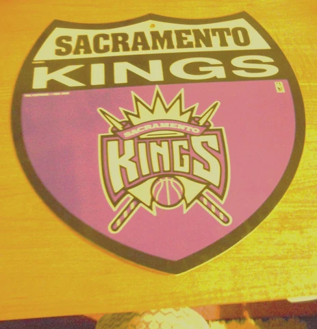 SACRAMENTO KINGS NBA BASKETBALL WALL PLAQUE Cover