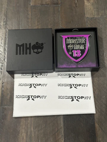 Mattel SDCC 2023 Monster High Exclusive SDCC Pin Mattel Comic-Con In Hand Cover