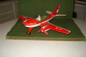 1960'S VINATGE RALLYE FRENCH TOY AIRPLANE, TIN FRICTION MECHANISM w/PROPELLERS - Picture 1 of 11