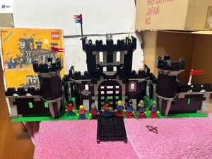 LEGO Legoland Black Monarch's Castle 6085 In 1988 Used Retired - Picture 1 of 10