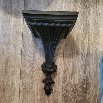 Traditional Black Resin Wall Mount Pedestal Display Accent 11”x 6.75” Foto 1 de 4