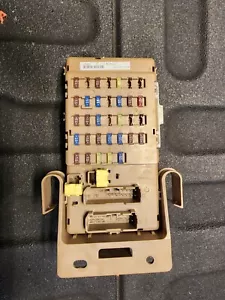 Interior Cabin Fuse Box 82201AJ00A OEM 2011 Subaru Legacy R348593 - Picture 1 of 3