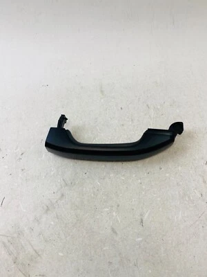 OEM NEW 2018 Chevrolet Silverado/Sierra 1500 2500 3500 Exterior Door Handle - Image 1 of 4